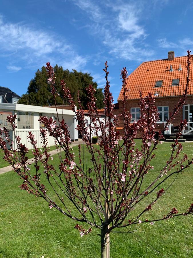 H. C. Lumbyes Vej - Kaelderlejlighed Odense Luaran gambar